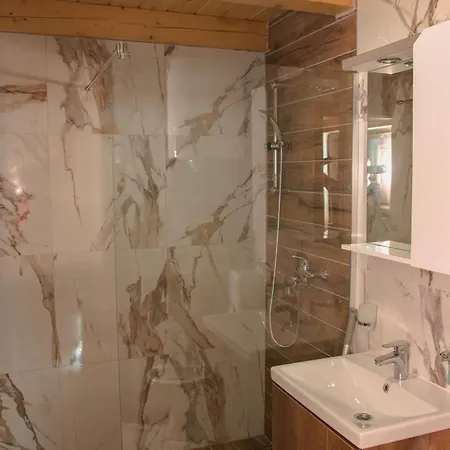 بيت للعطل Planinska Kuca 